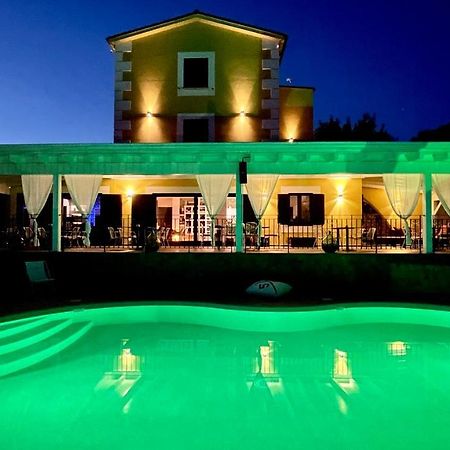 לינה וארוחת בוקר פסקיצ'י Borgo Del Nespolo מראה חיצוני תמונה