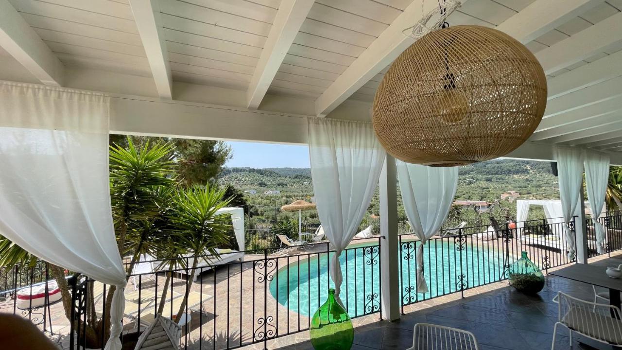 לינה וארוחת בוקר פסקיצ'י Borgo Del Nespolo מראה חיצוני תמונה
