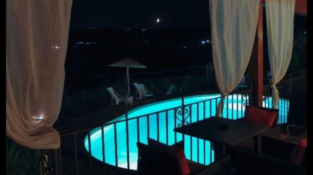 לינה וארוחת בוקר פסקיצ'י Borgo Del Nespolo מראה חיצוני תמונה